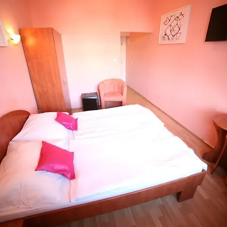 Hotel Leon 3* Прага