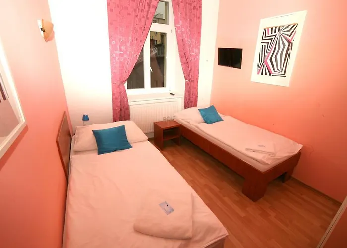 Leon Hotel