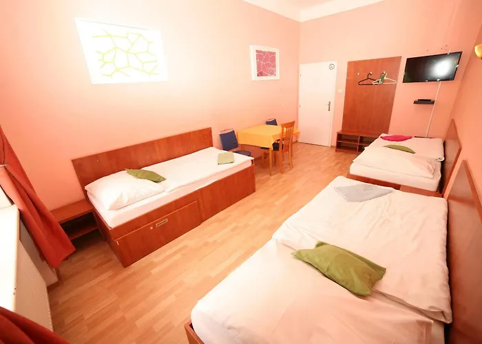 Leon Hotel
