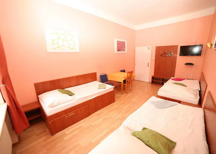 Leon Hotel
