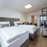 Leon Hotel 3*