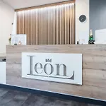 Leon 3*
