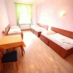 Leon Hotel