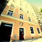 Hotel Leon 3*
