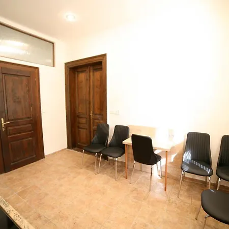 Hotel Leon